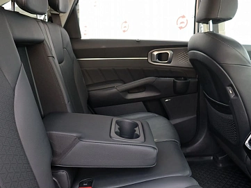 Kia Sorento, 2021г, полный привод, автомат
