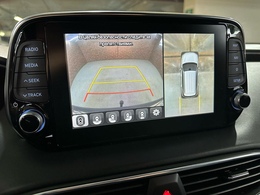 Hyundai Santa Fe, 2018г., полный привод, автомат