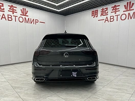 Volkswagen Golf, 2021г, передний привод, робот