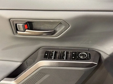 Toyota RAV4, 2025г, полный привод, вариатор