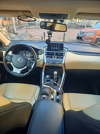 Lexus NX, 2015г, полный привод, автомат
