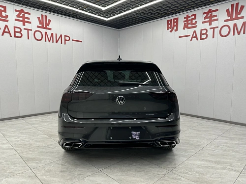 Volkswagen Golf, 2021г, передний привод, робот