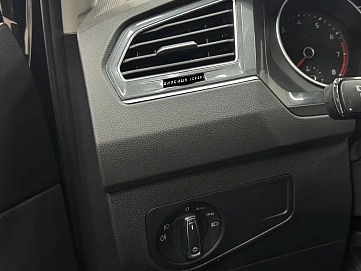 Volkswagen Tiguan, 2020г, полный привод, робот