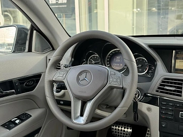 Mercedes-Benz E-Класс, 2011г, задний привод, автомат
