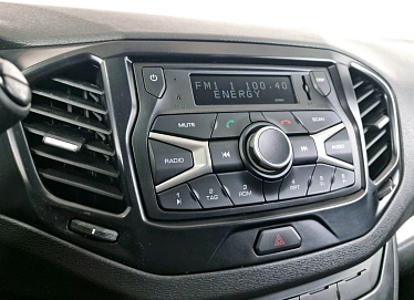 Lada (ВАЗ) Vesta, 2022г, передний привод, механика