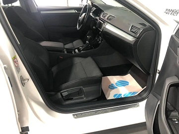 Skoda Superb, 2017г, передний привод, автомат