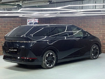 Xpeng X9, 2024г, полный привод, автомат