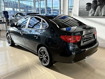 Hyundai Elantra, 2009г, передний привод, механика