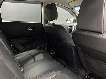 Nissan Qashqai, 2008г, передний привод, вариатор