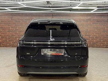 LI_AUTO , 2025г., полный привод, автомат