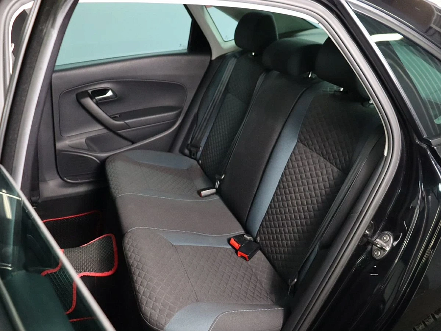 Volkswagen Polo, 2019г., передний привод, автомат