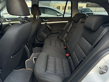 Skoda Octavia, 2009г, передний привод, механика