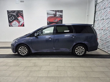 Mitsubishi Grandis, 2004г, полный привод, механика