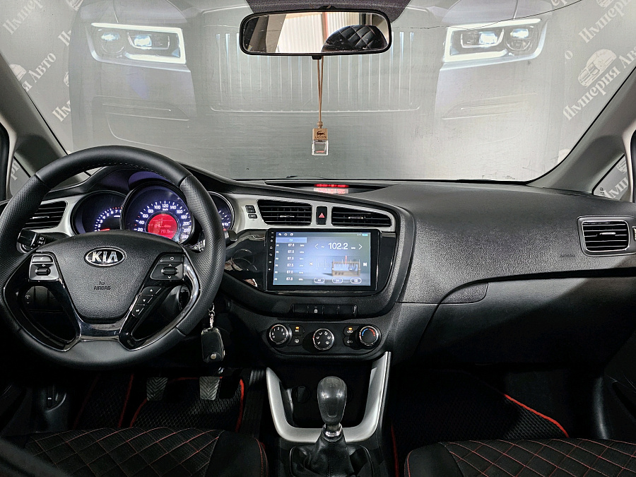 Kia Ceed, 2012г., передний привод, механика