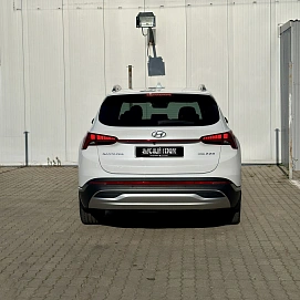 Hyundai Santa Fe, 2021г, передний привод, автомат