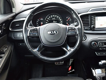Kia Sorento, 2018г., полный привод, автомат