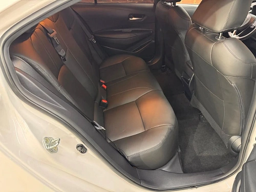 Toyota Corolla, 2022г, передний привод, вариатор