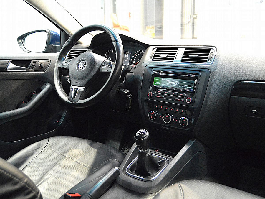 Volkswagen Jetta, 2012г., передний привод, механика