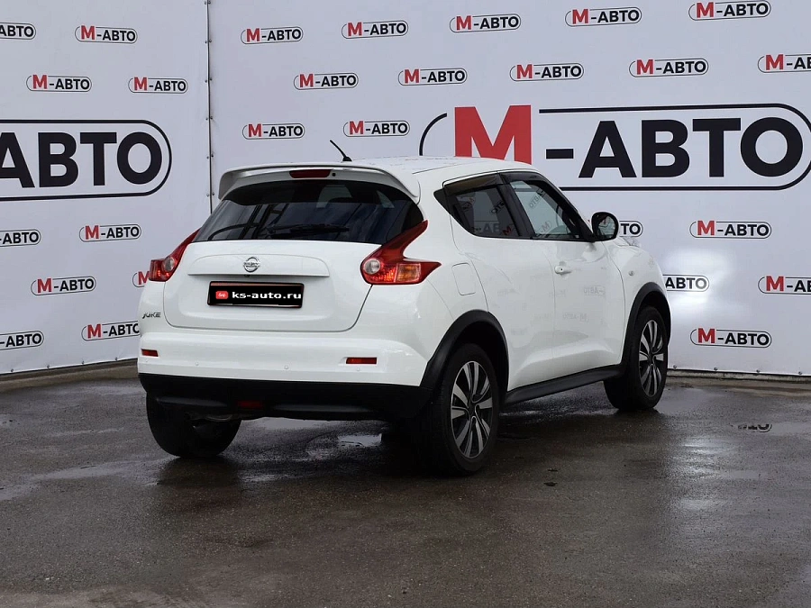 Nissan Juke, 2013г., передний привод, вариатор