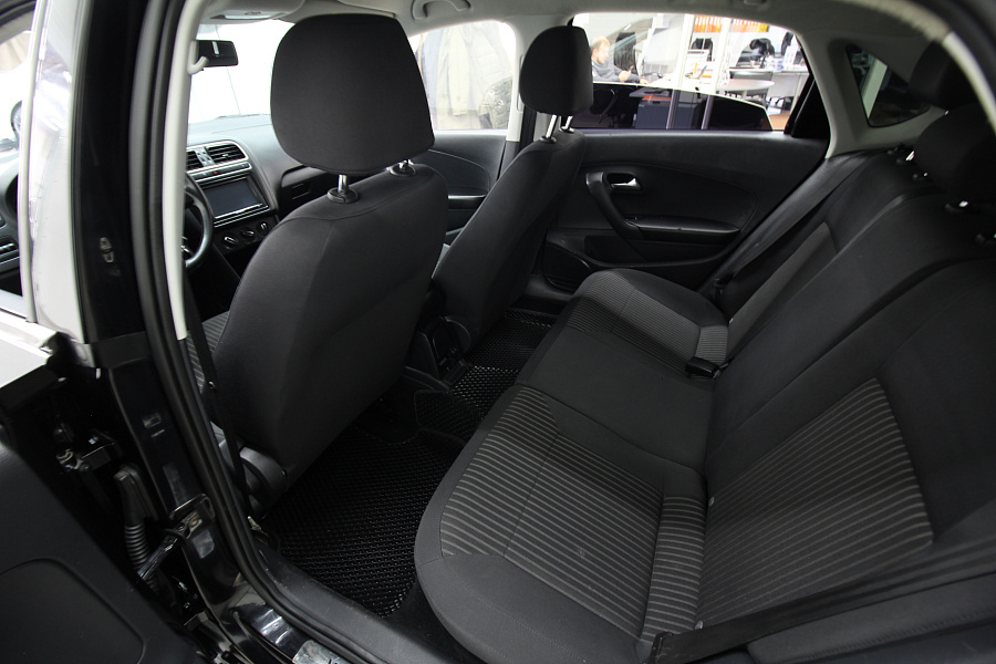 Volkswagen Polo, 2011г., передний привод, механика