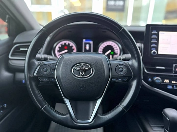 Toyota Camry, 2021г, передний привод, автомат