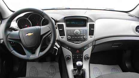 Chevrolet Cruze, 2012г., передний привод, механика