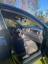 Toyota RAV4, 2013г, полный привод, вариатор