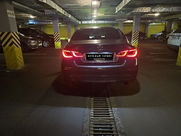 Infiniti Q70, 2016г, полный привод, автомат