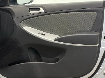 Hyundai Solaris, 2011г, передний привод, механика