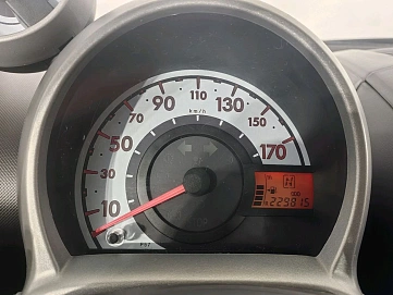 Peugeot 107, 2012г, передний привод, робот