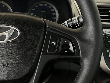 Hyundai Solaris, 2016г, передний привод, автомат