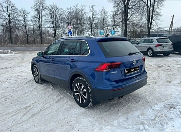 Volkswagen Tiguan, 2019г, передний привод, робот
