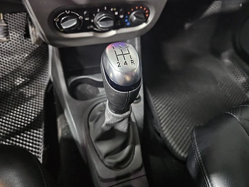 Renault Sandero, 2012г, передний привод, механика