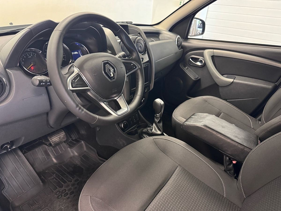 Renault , 2021г., передний привод, автомат