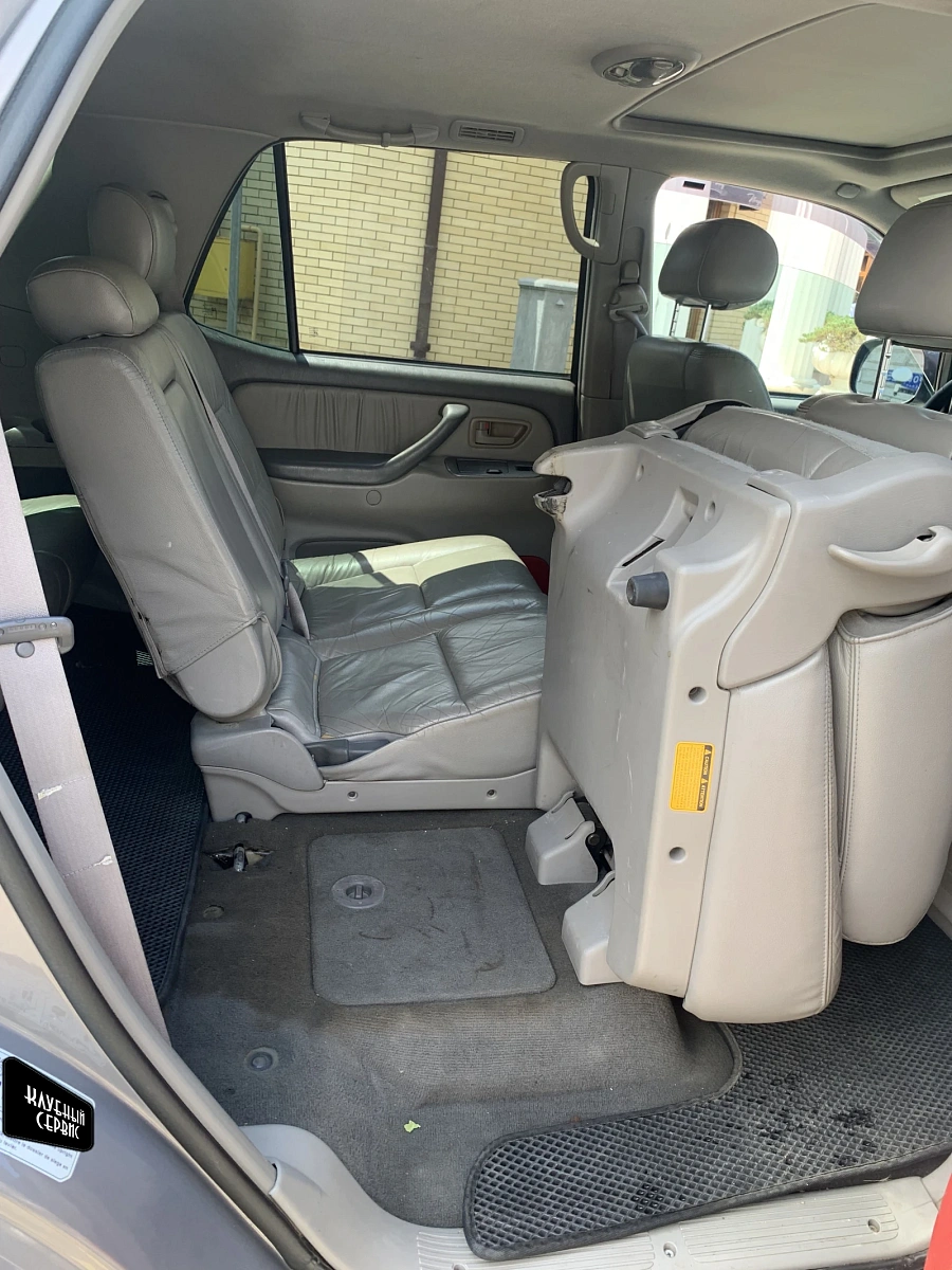 Toyota Sequoia, 2001г., полный привод, автомат