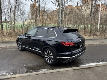 Volkswagen Touareg, 2021г, полный привод, автомат