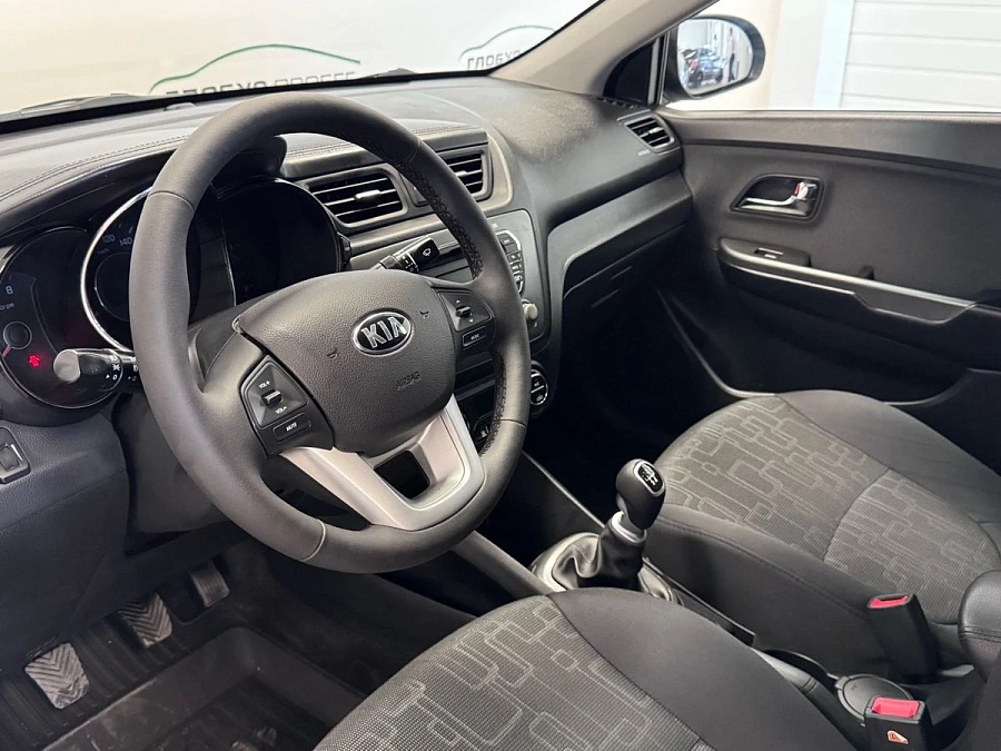 Kia Rio, 2013г., передний привод, механика