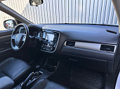 Mitsubishi Outlander, 2015г., полный привод, вариатор