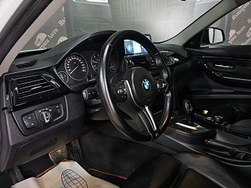 BMW 3 серии, 2012г., задний привод, автомат