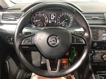 Skoda Superb, 2017г, передний привод, автомат