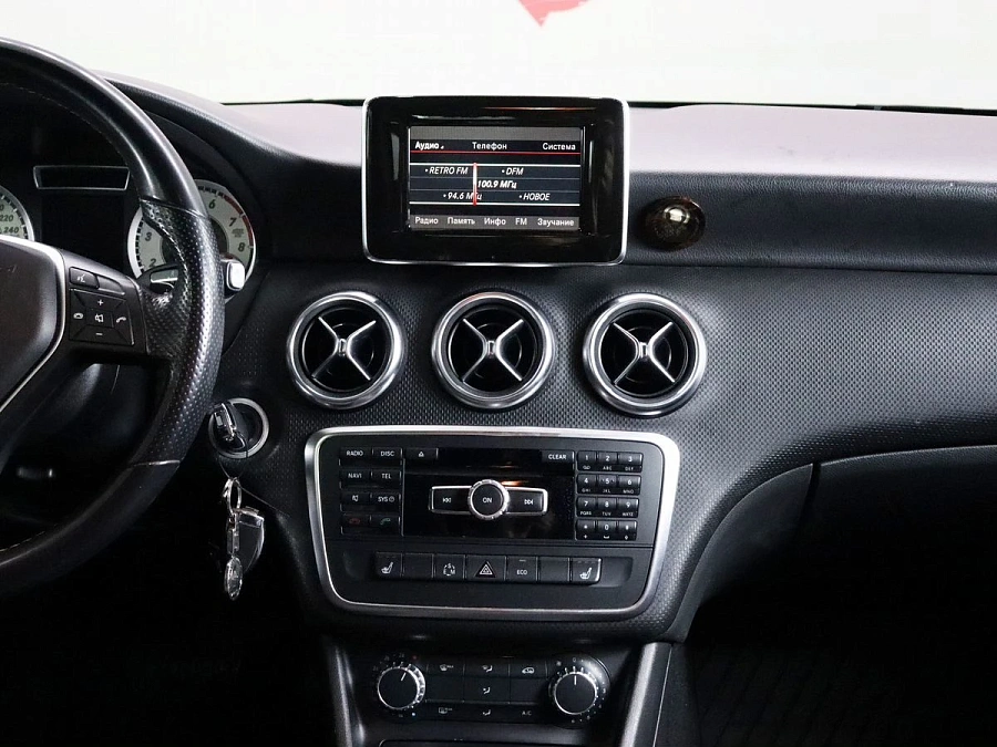 Mercedes-Benz A-Класс, 2013г., передний привод, робот