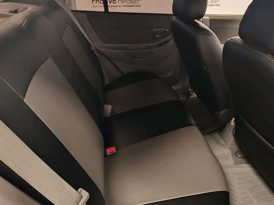 Hyundai Accent, 2006г., передний привод, механика