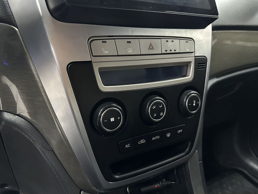 Geely Emgrand X7, 2013г., передний привод, механика