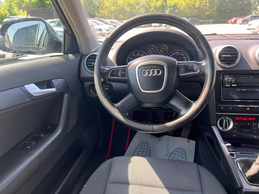 Audi A3, 2009г., передний привод, механика