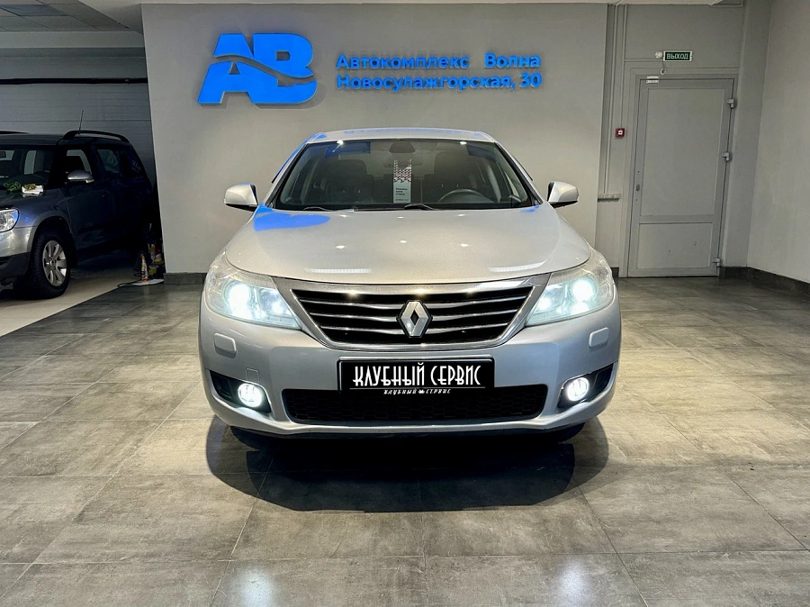 Renault Latitude, 2010г., передний привод, вариатор