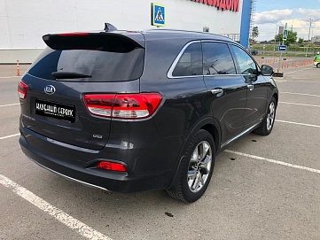 Kia Sorento, 2016г, полный привод, автомат