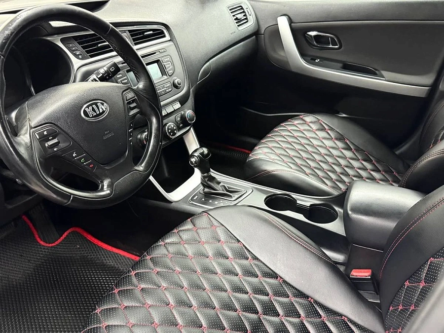 Kia Ceed, 2018г., передний привод, автомат