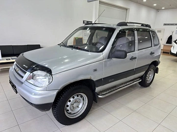 Chevrolet Niva, 2005г, полный привод, механика