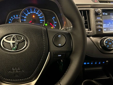 Toyota RAV4, 2014г, передний привод, автомат