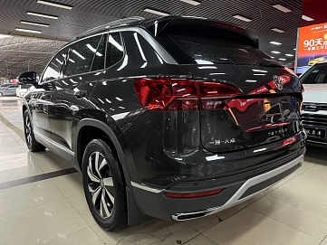 Volkswagen Tayron, 2021г, передний привод, робот